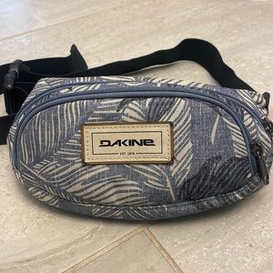 Dakine Fanny Pack